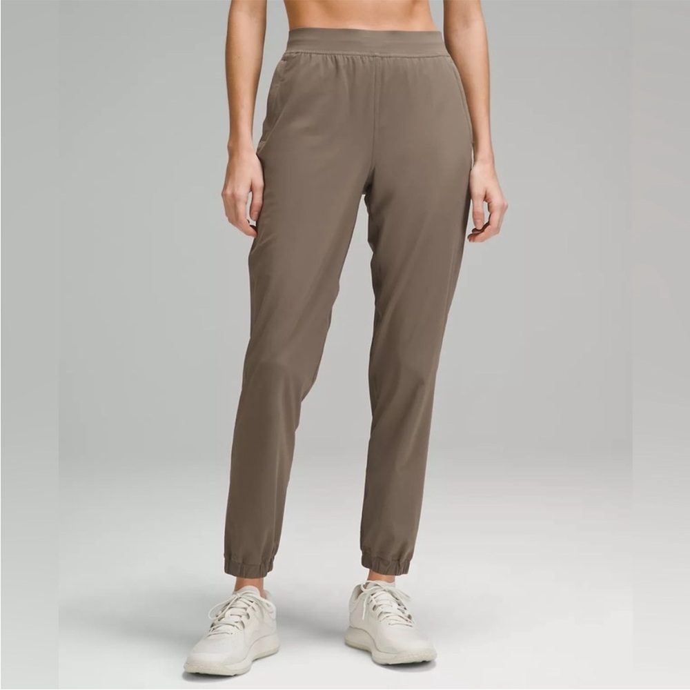 Lululemon Adaptive State Joggers